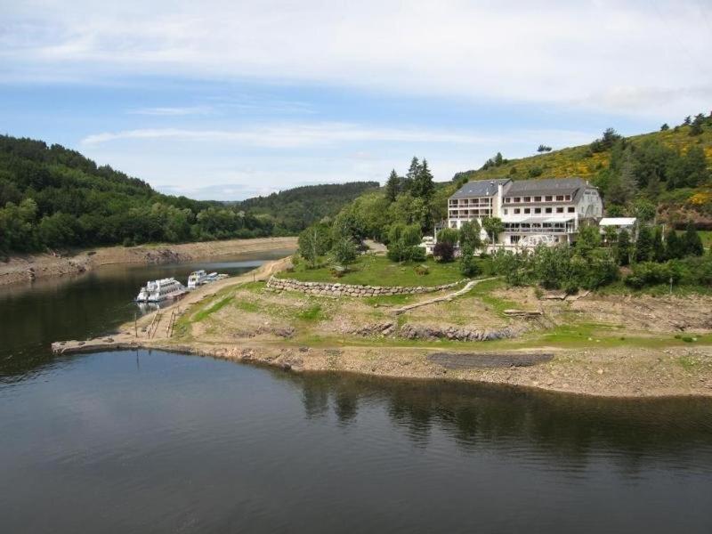 Garabit Hotel Anglards de Saint Flour Экстерьер фото